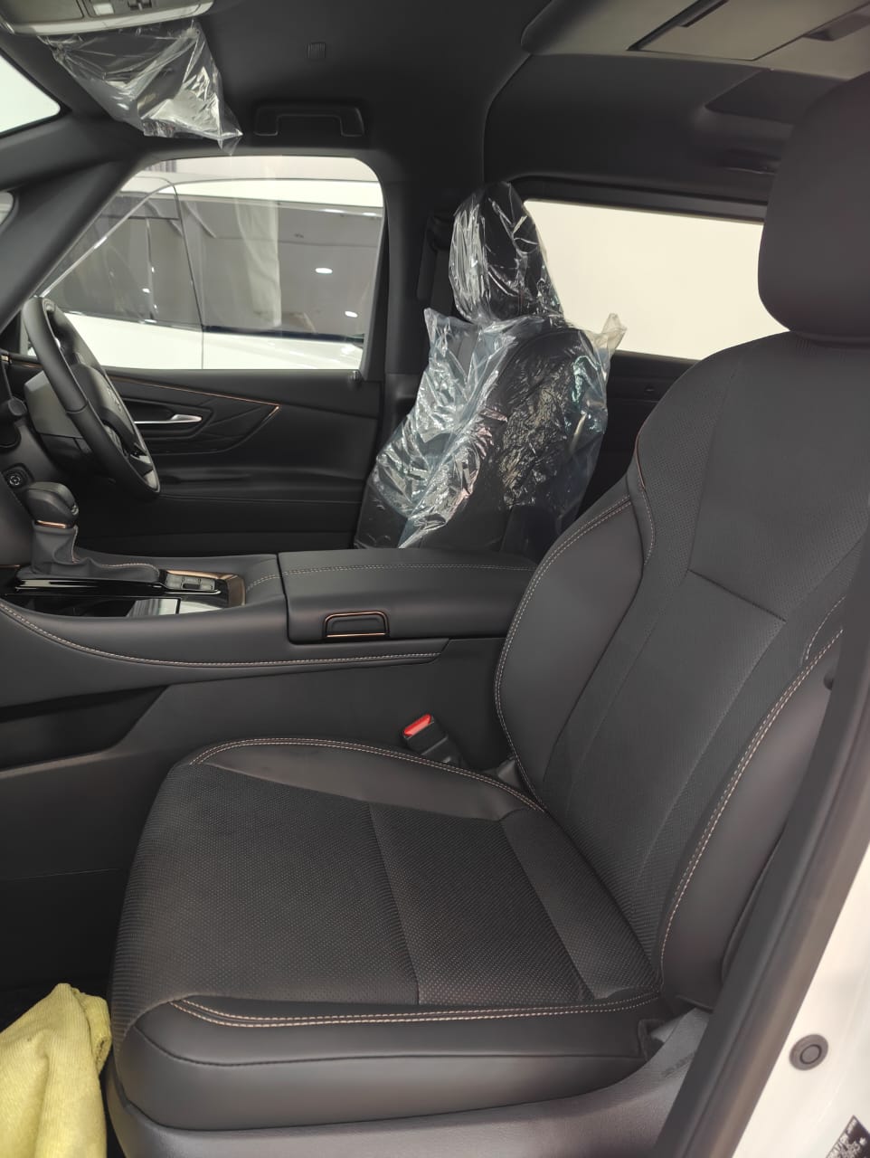 2023 toyota white (4)